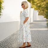 Robin | Cvjetna Midi Haljina" can be rewritten as "Robin | Floral Midi Dress.