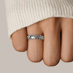 Calira Twisted Infinity – Silver Ring - nadiazagreb
