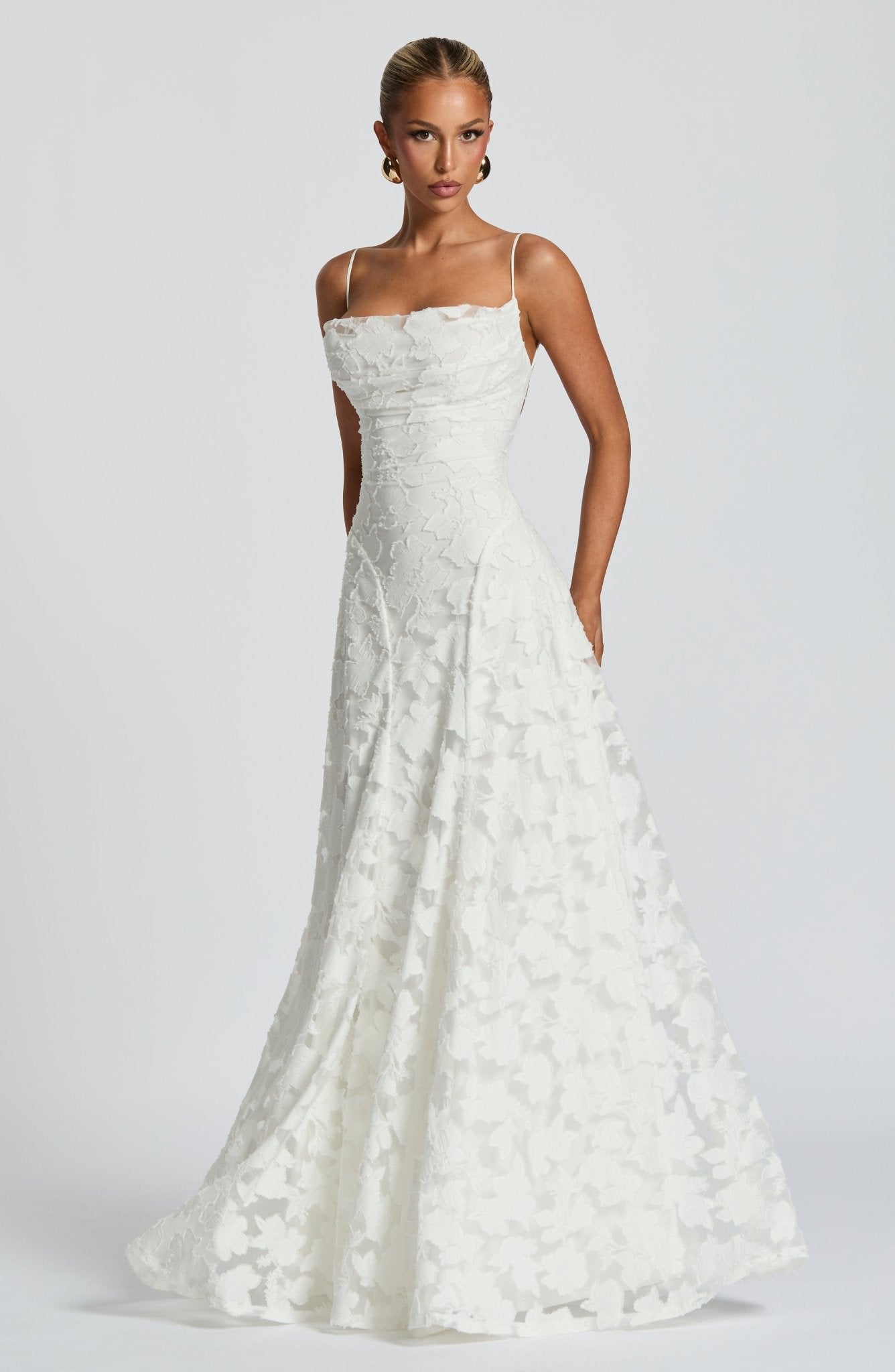 Clara Léon | Elegant Maxi Dress - nadiazagreb