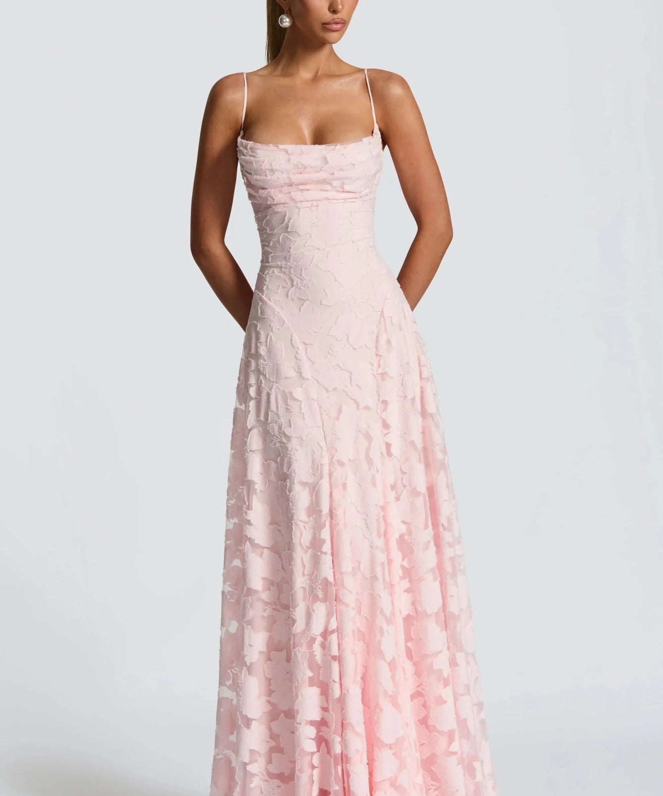 Clara Léon | Elegant Maxi Dress - nadiazagreb
