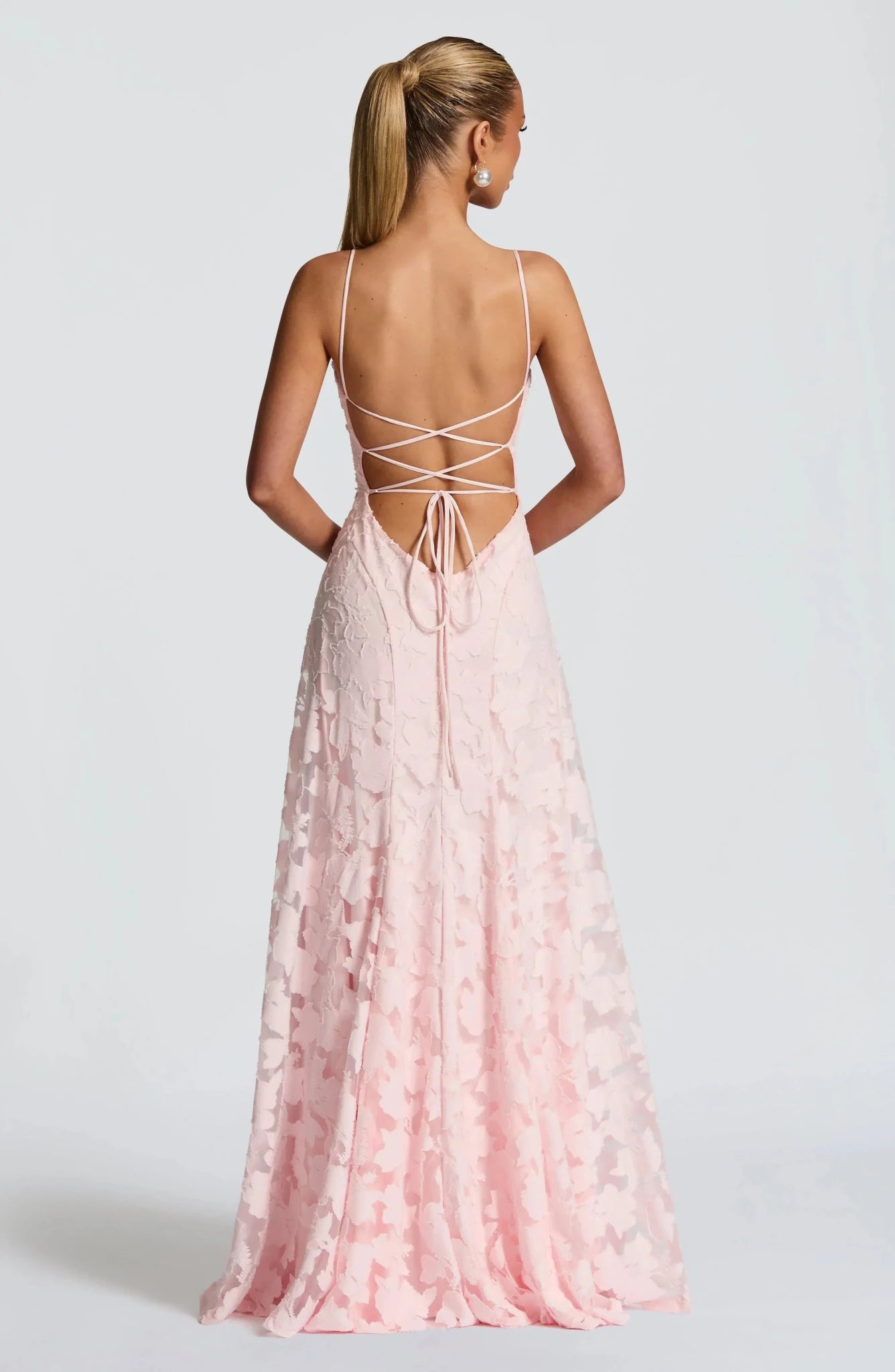 Clara Léon | Elegant Maxi Dress - nadiazagreb