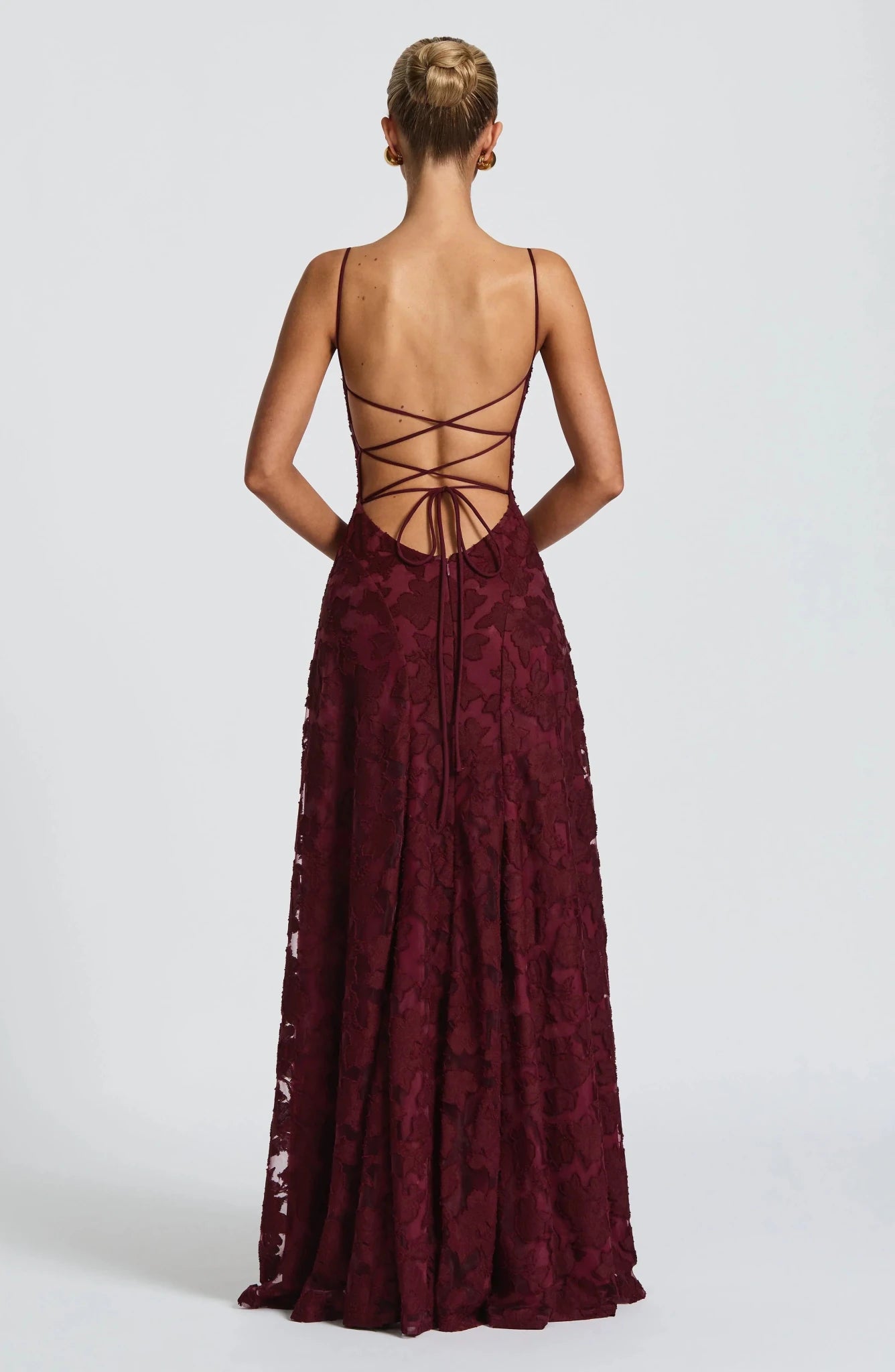 Clara Léon | Elegant Maxi Dress - nadiazagreb