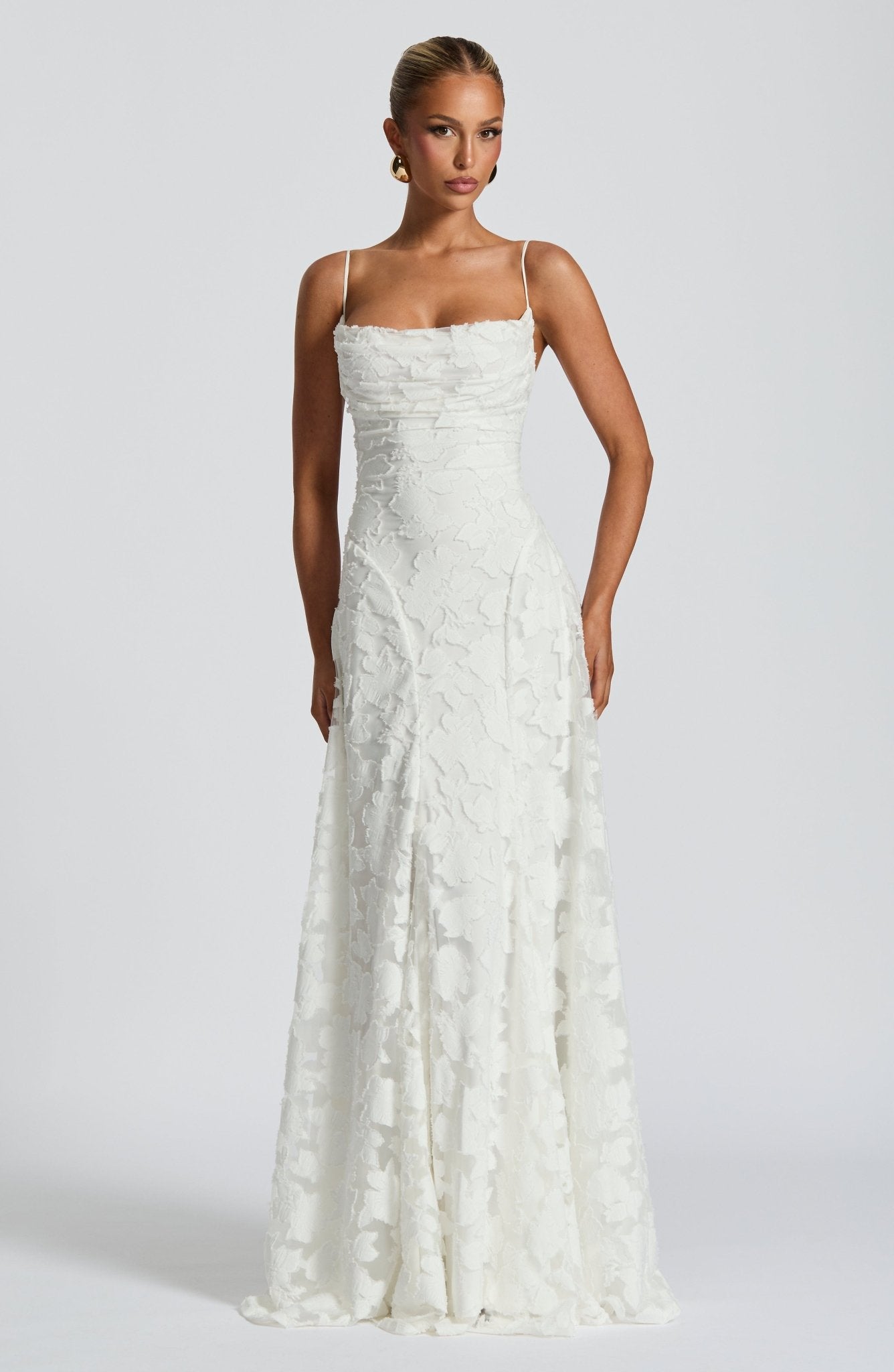 Clara Léon | Elegant Maxi Dress - nadiazagreb
