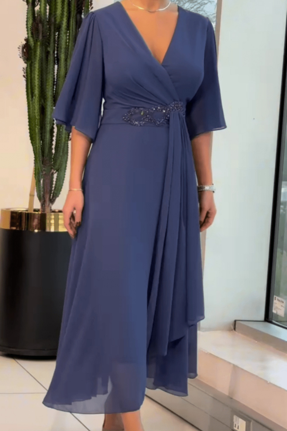 Clyra | Elegantna duga haljina od šifona s V - izrezom - nadiazagreb