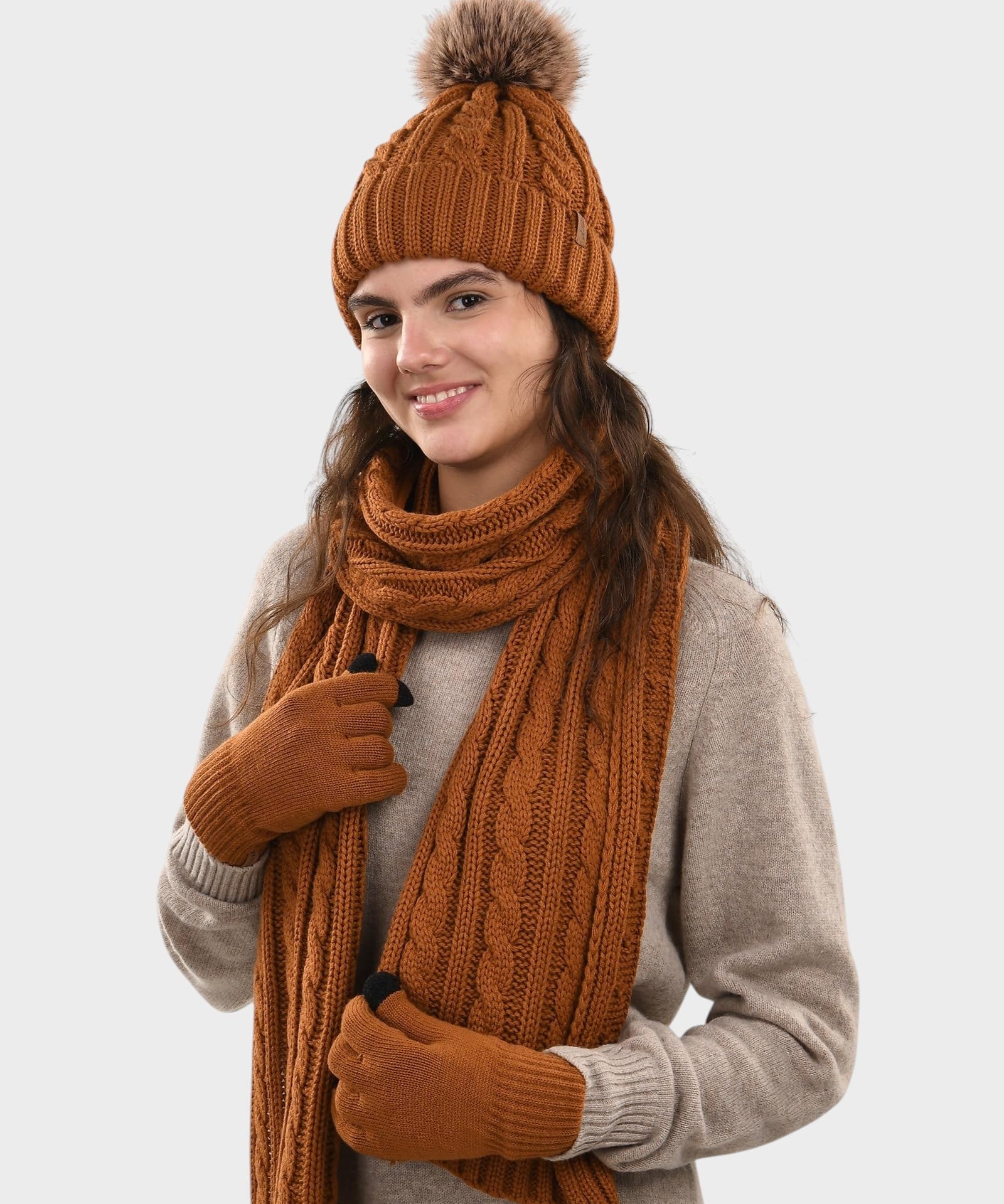 Elegantni zimski set: kapa, šal i rukavice - nadiazagreb