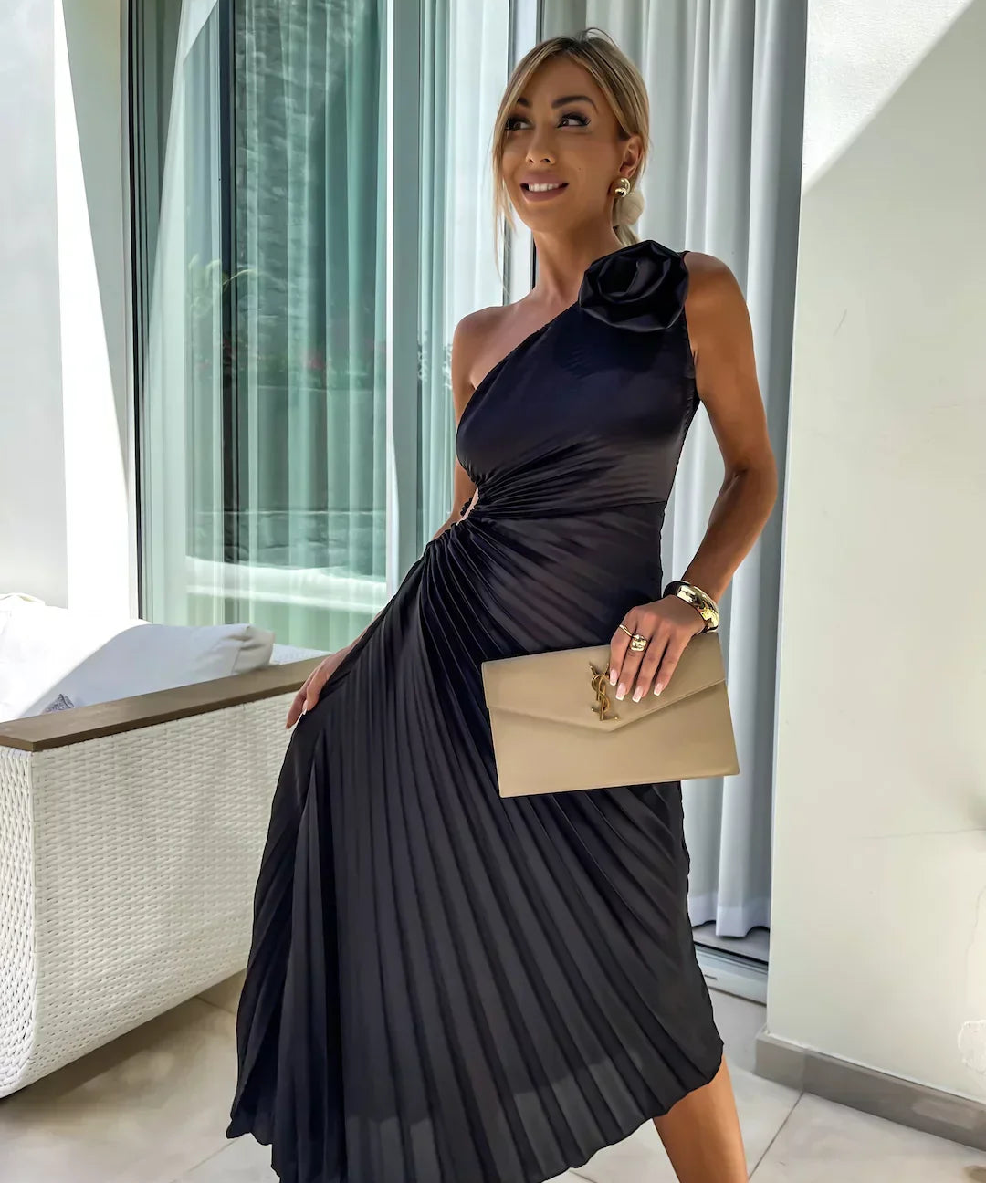 Eya™ | Elegant Maxi Dress with Floral Pattern and One-Shoulder Design