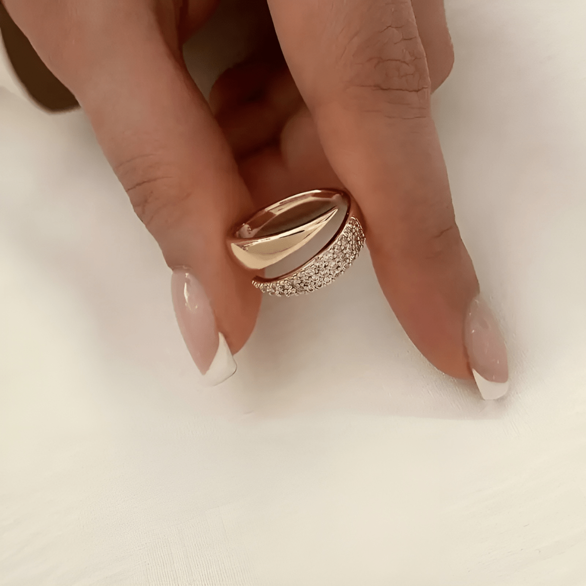 Julie | Elegant Haven Ring - nadiazagreb