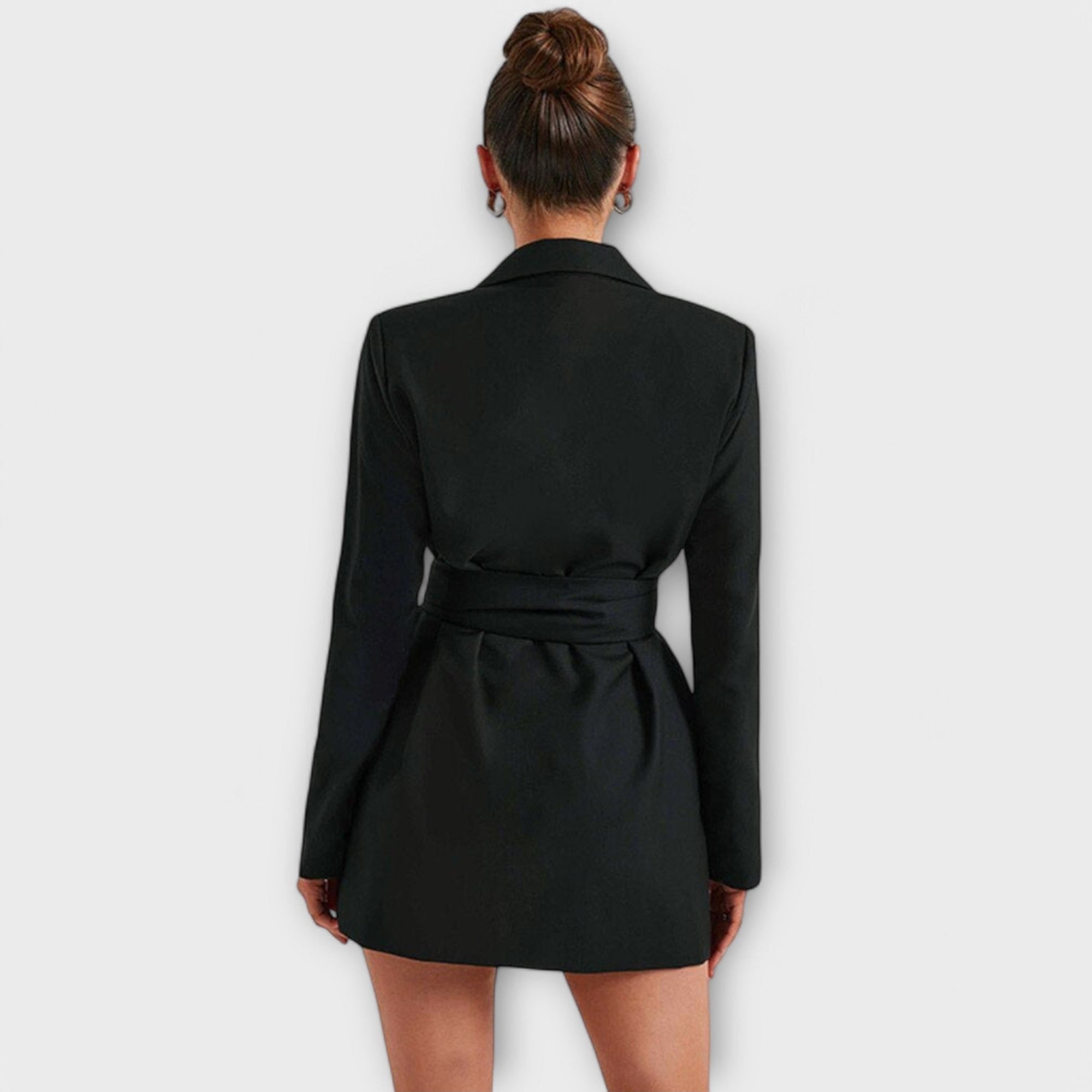 Nika – Elegantna Haljina s Remenom - nadiazagreb